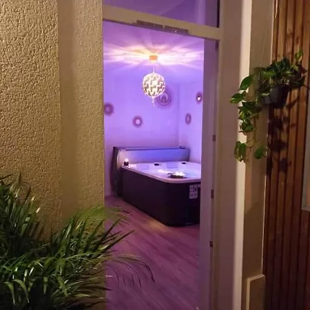 Priv'8spa Love Jacuzzi & Terrasse Privee *